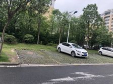 紧邻地铁18号线,地段优,配套齐全,业主委托出售,新增真实房