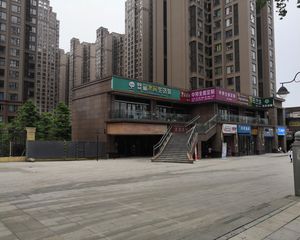 融创南湖逸家3室2厅南