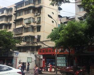 青龙小区 3室1厅 南