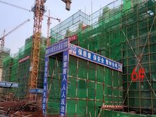 精装修,三室两厅,客厅朝南,看房方便