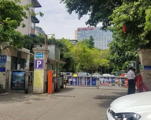 华馨名屋3室1厅南北