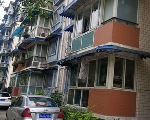 华馨名屋4室2厅东西