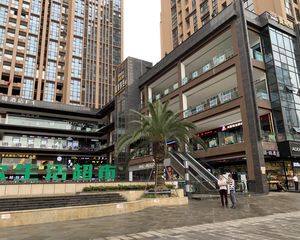 东方华大广场3室2厅南北