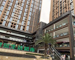 东方华大广场2室1厅东南
