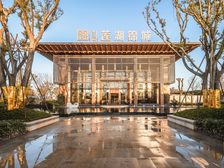 一线湖景,观景双阳台!一级物业,45绿化,满二税少