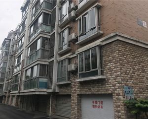 阳明华都西区4室2厅南