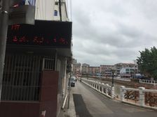 地铁口+低总价+刚需小两房+租售比高