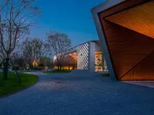 御临府二期洋房 通透户型 看小区中庭