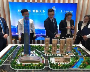 高档小区,环境优美,配套齐全。