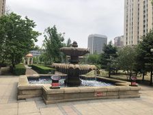 哈西万达华府2室1厅92米135万