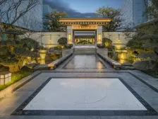 世茂国风源墅 5室2厅 南 北