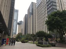 东二环泰禾总裁公馆 5米层高 端头户型