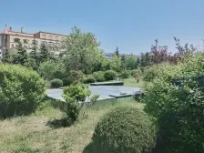 精装一室 公园旁的房子 视野佳 急售随时可看