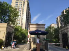 九龙仓滨江壹十八 5室2厅 南 北