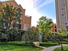 临河而居 观悦精装三居 低楼层不挡光 随时可看房