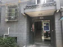 瑞福花园B区 4室1厅 南 北