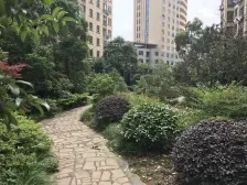 诚心卖,价格可有些商议,随时可以看房