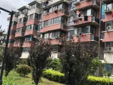 朝南一房,精装修,拎包入住,停车方便,小区环境好