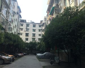 静雅小区3室2厅东南