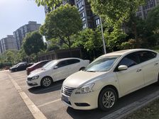 本地动迁飞机户型大三房业主诚心出售看房随时方便