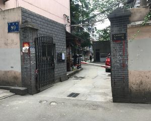 天祥街99号1室1厅南北