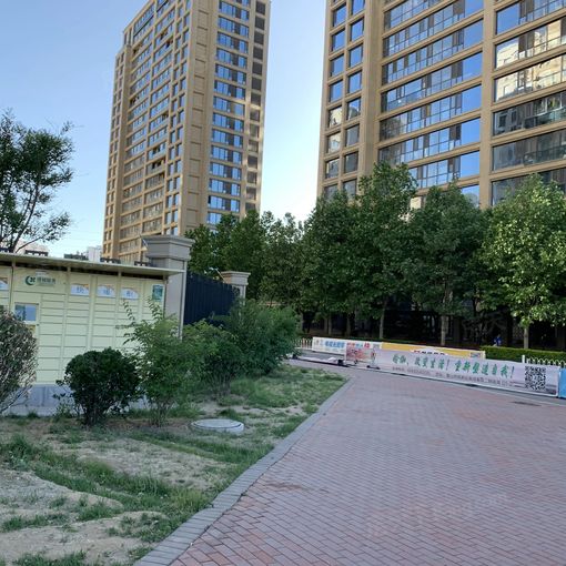 南湖春晓3室2厅2卫南北朝向5000.00元/月出租