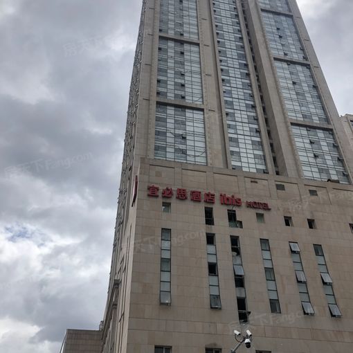 麦凯乐国际公寓1室1厅1卫南朝向2700.00元/月出租