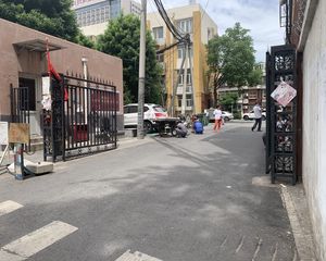 建材城西路41号院轮胎厂单位的近地铁