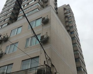 均隆街61号3室2厅西南