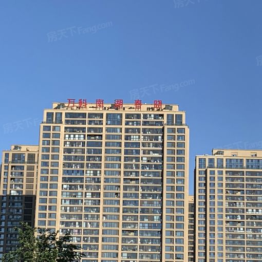 南湖春晓4室2厅2卫南北朝向6500.00元/月出租