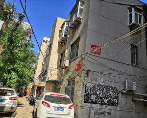 总高三层,标准两房,业主诚心卖。