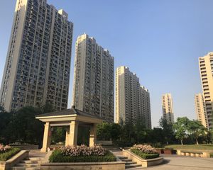 汎港润园好楼层,前后带露台,厨房宽敞