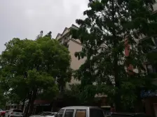 环境优质,采光刺眼,业主诚心出售,出行,购物,配套齐全