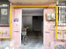 南沟街距离近装修可直接住通透大2室,产权清晰