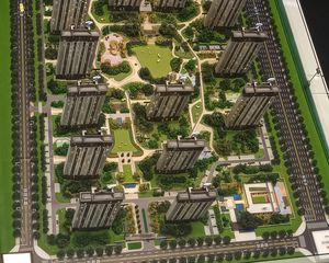 范特区旁 建业物业 花园式新小区