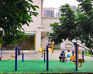2012年楼石溪地铁190米全新无住过