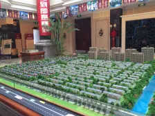 采光好大花园 业主诚心出售 大面积联排别墅 精装修