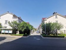 区政府旁朝西视野好楼下就是天虹购物商场