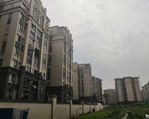 华腾舒云居3室1厅南