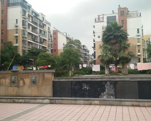 江铜花苑南北通透,采光好装修好,环镜优美视野好,诚心出售
