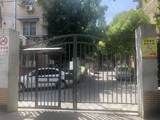 地铁口朝南一居室,拎包入住,业主诚意出售