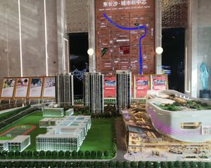 高铁吾悦广场3室2厅南