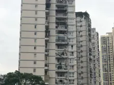 陈家坪 紫荆丁香苑三房70万