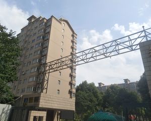 双瑞花园3室1厅南北