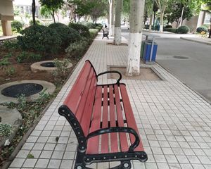 上海市场地铁口三室两厅两卫楼层低采光无遮挡