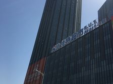 红旗大街汇雄时代东风三室明厅双卫精装修电梯房