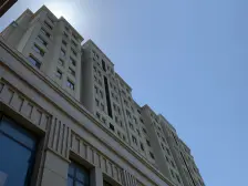 纯地上一跃二带花园,采光面大,卧室全朝南,全明格局