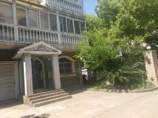 近公园,近菜场,业主真心诚意出售