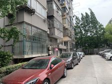 此房手续齐全,格局好,采光好,无遮挡,出行方便
