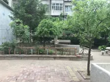 于屯小区,步梯2楼,南北通透。